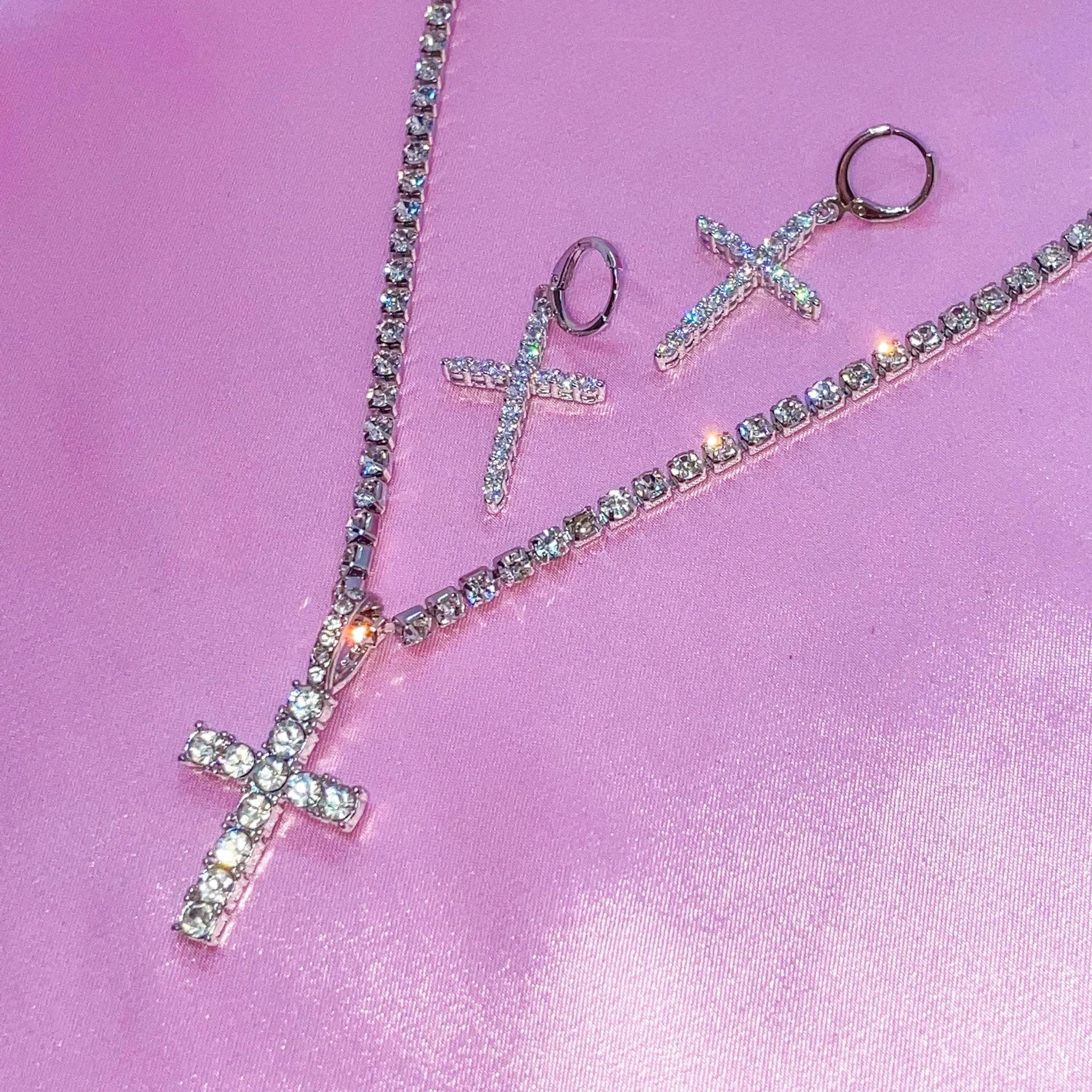 Icy Cross Set Silver