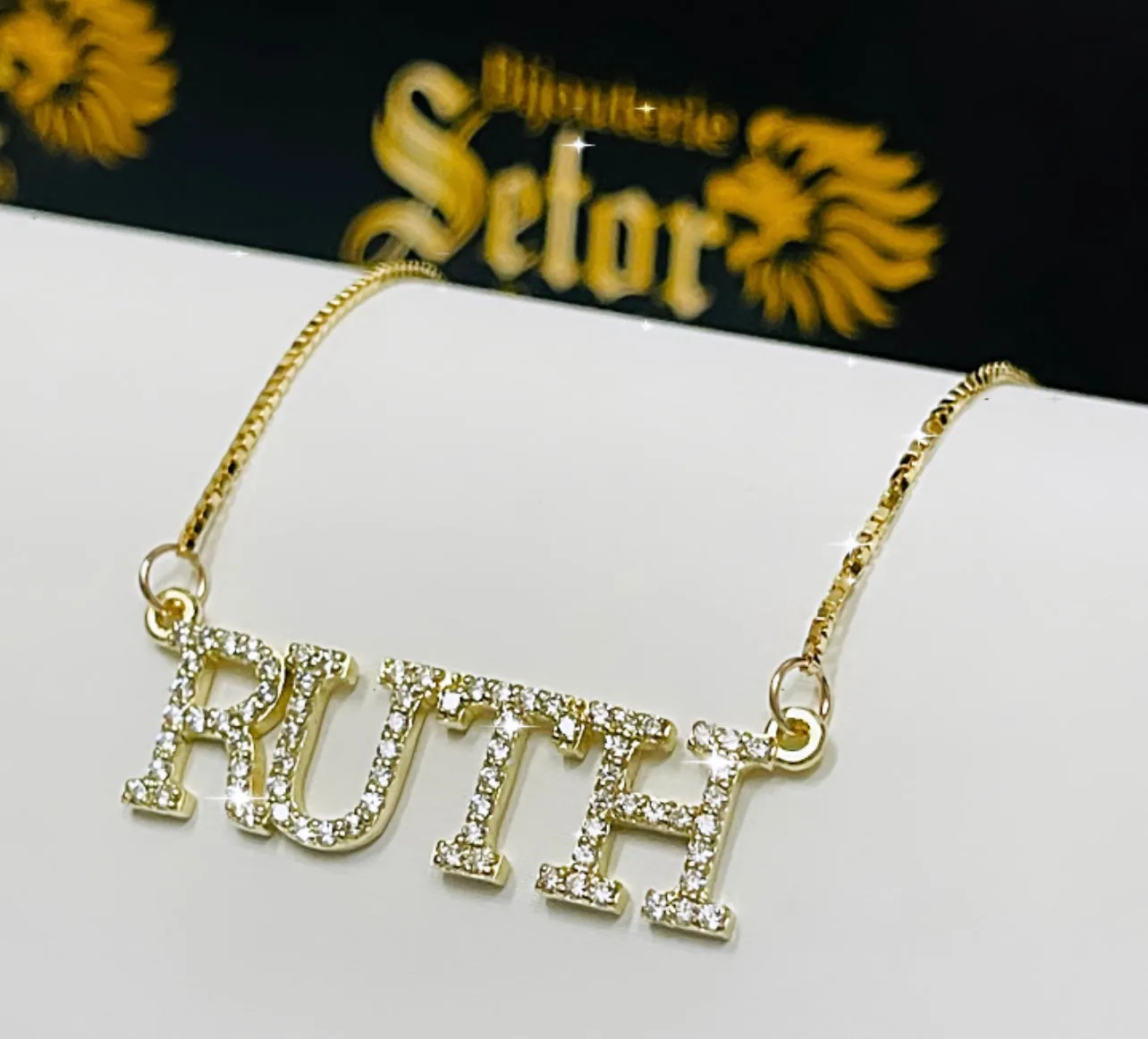 Name necklace NC081